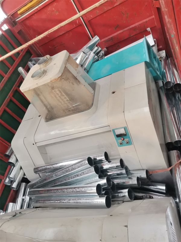 億泰糧油機(jī)械成品庫房