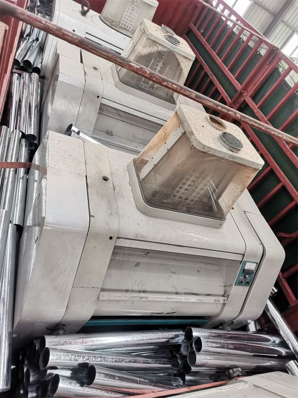 億泰糧油機(jī)械成品庫房